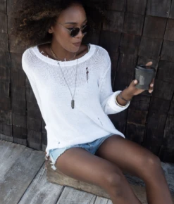 OLIVER DISTRESSED CREW BREAKER WHITE -FitGear Hub ScreenShot2023 03 01at1.23.33PM