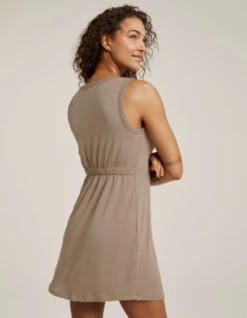 Beyond Yoga Out Of Town Dress Birch Oyster -FitGear Hub ScreenShot2023 05 22at8.13.23PM