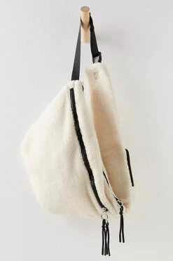 FREE PEOPLE Sherpa Sling Champagne